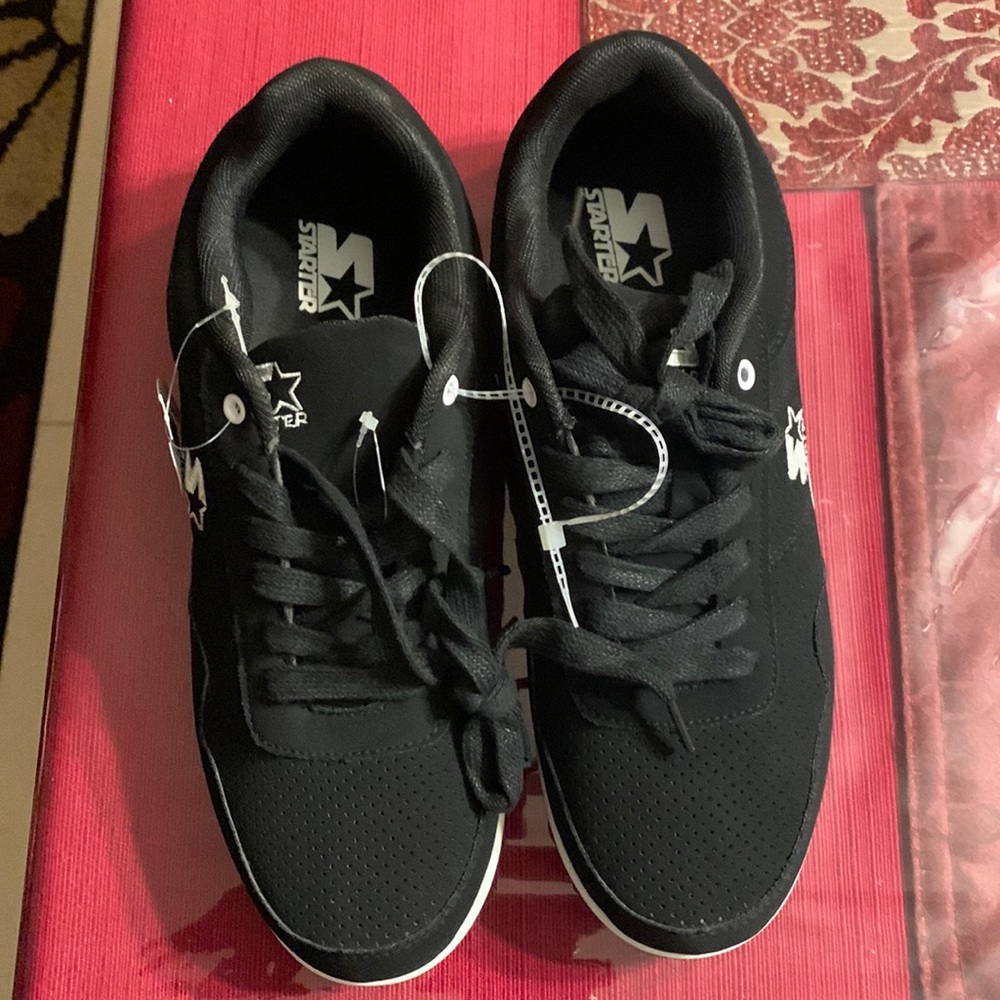 Starter black sneakers